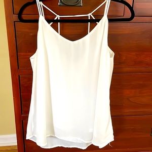 Classic white tank top by very J. Women’s Size L. Great staple for any wardrobe!